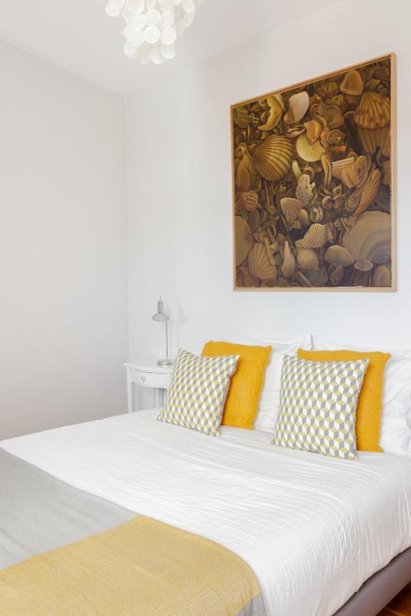 Amazing Rooftop Terrace With River And Historic City View 4 Bedrooms 4 Bathrooms Ac 19Th Century Building Chiado Lisboa Ngoại thất bức ảnh