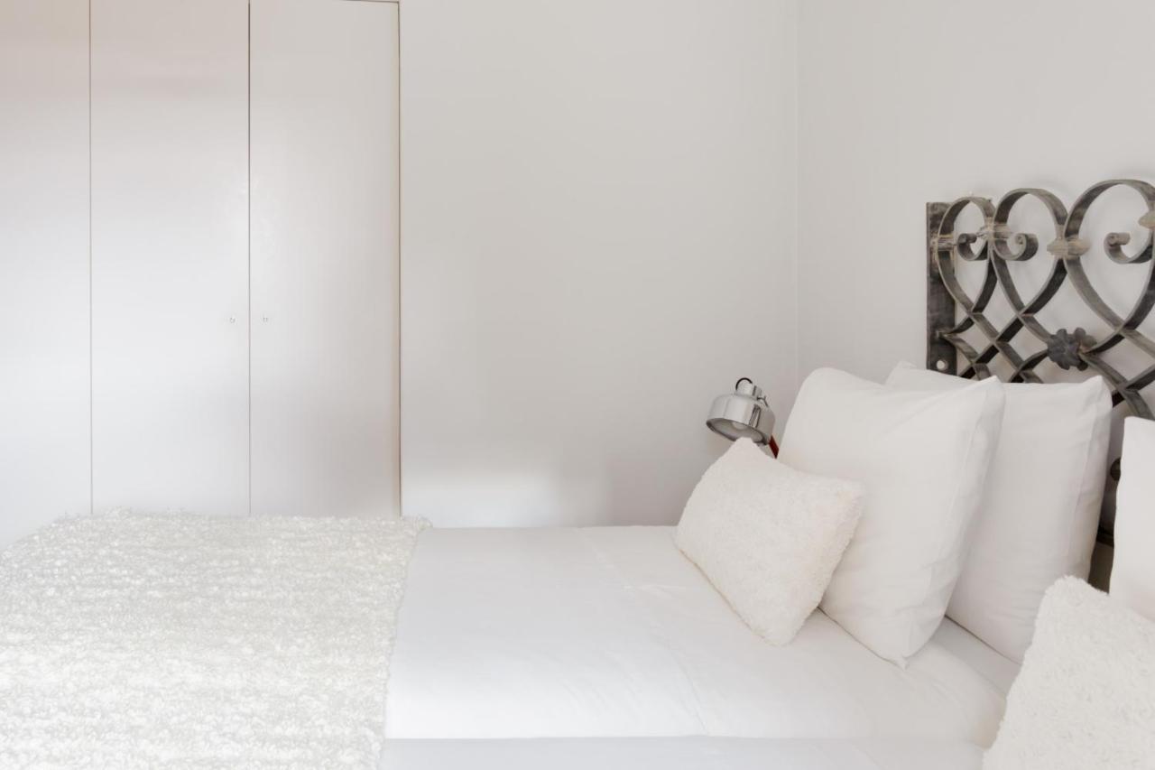 Amazing Rooftop Terrace With River And Historic City View 4 Bedrooms 4 Bathrooms Ac 19Th Century Building Chiado Lisboa Ngoại thất bức ảnh