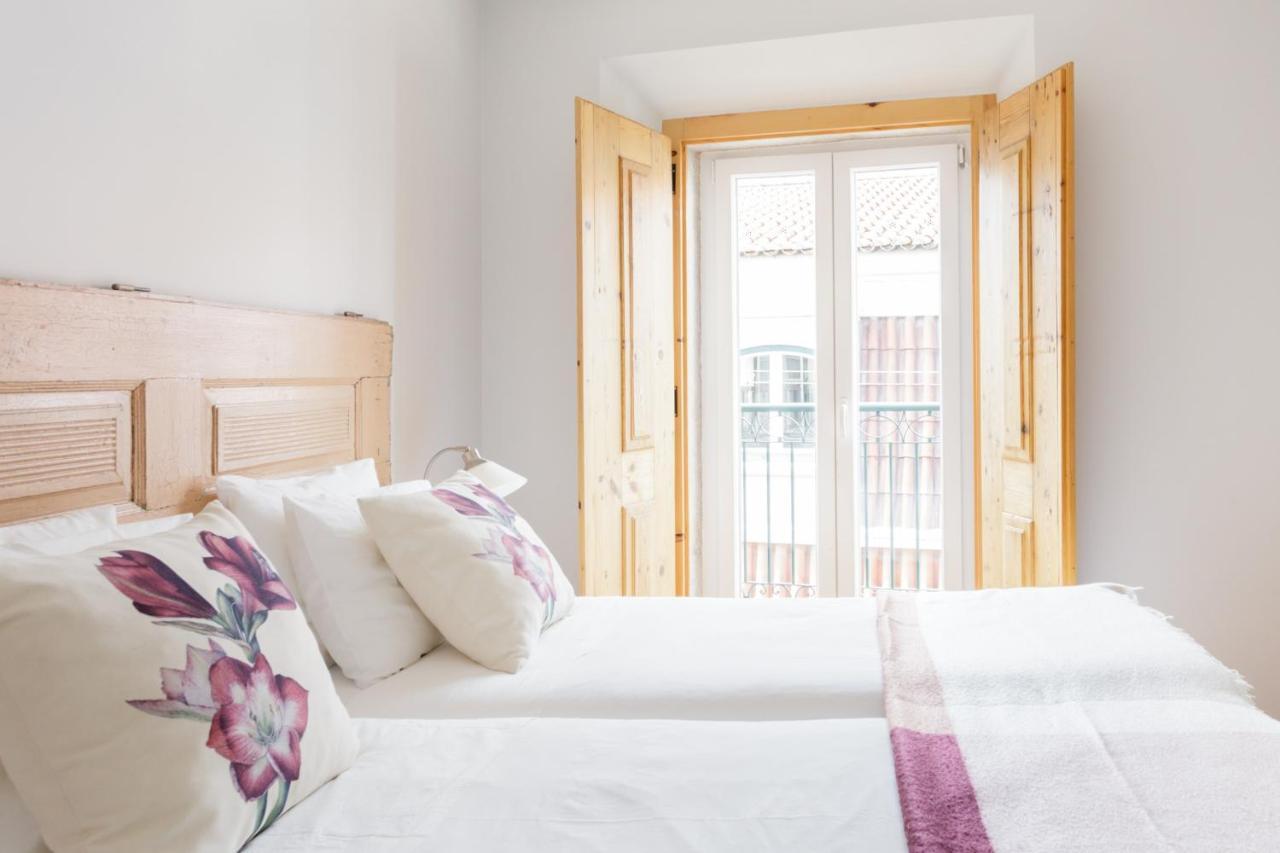 Amazing Rooftop Terrace With River And Historic City View 4 Bedrooms 4 Bathrooms Ac 19Th Century Building Chiado Lisboa Ngoại thất bức ảnh