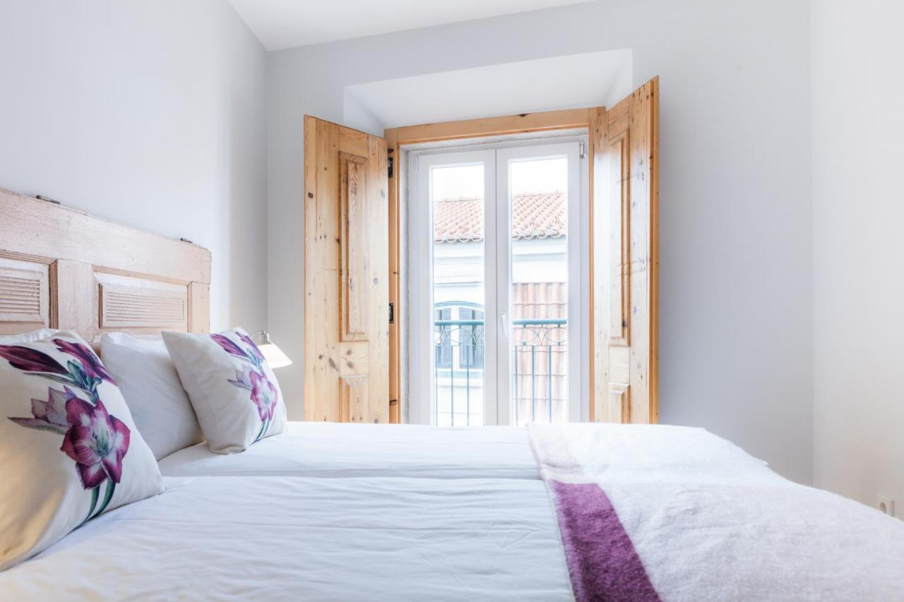 Amazing Rooftop Terrace With River And Historic City View 4 Bedrooms 4 Bathrooms Ac 19Th Century Building Chiado Lisboa Ngoại thất bức ảnh